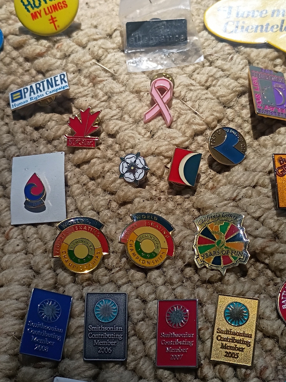 Assorted Colorful Pinback Buttons Collection - Picture 15 of 16